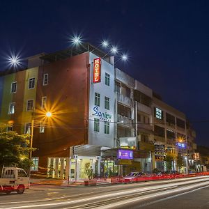 Skyview Hotel